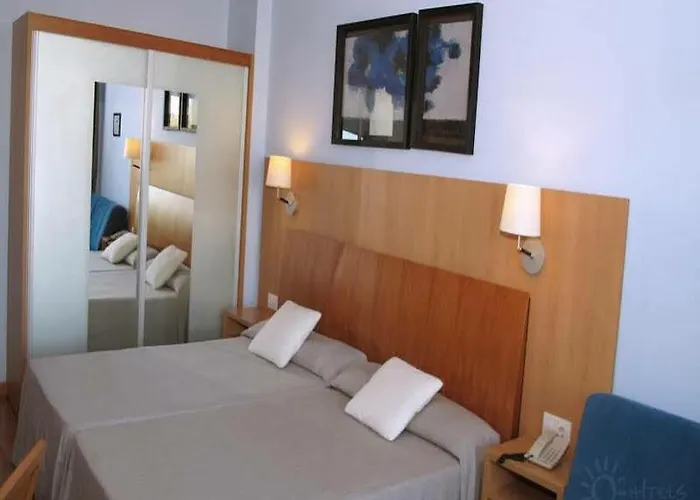 Ohtels Romana * Σαλού