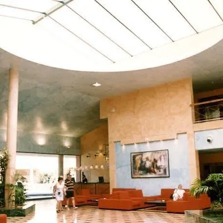 Ohtels Romana Ξενοδοχείο *
