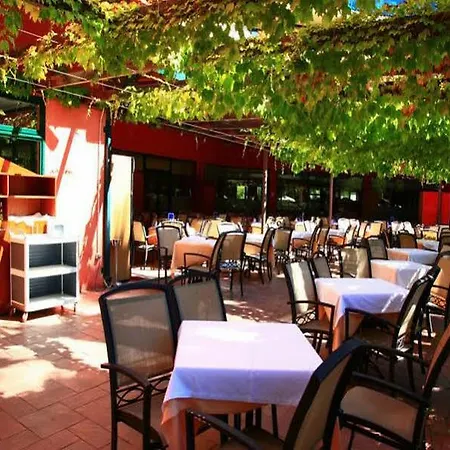 Ξενοδοχείο Ohtels Romana Σαλού
